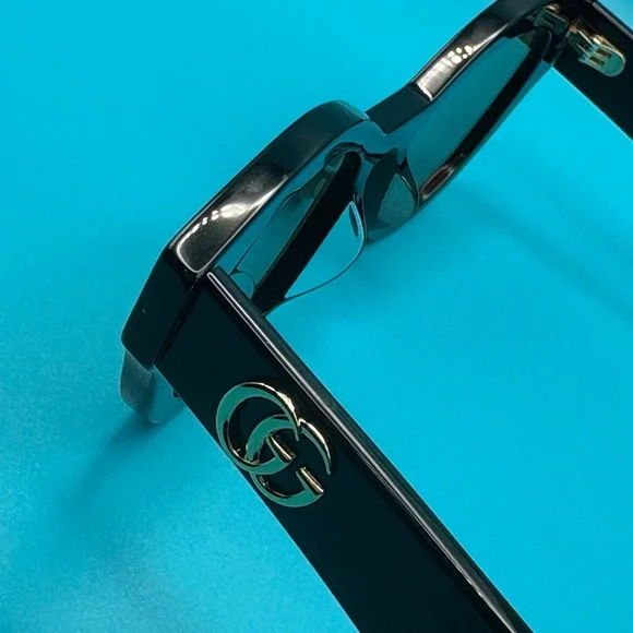 NEW Gucci GG0957S Geometric Cat Eye Sunglasses Black Gold Logo display picture 3